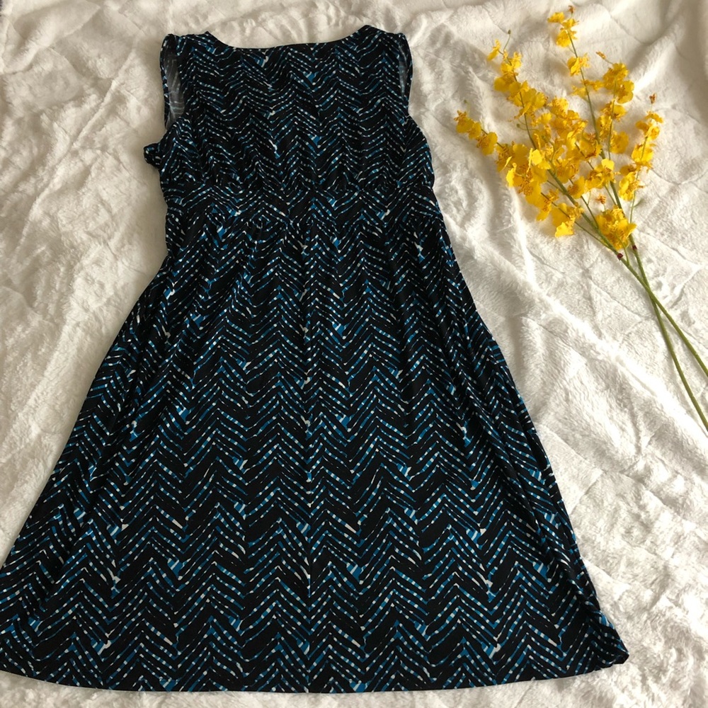 Faux sleeveless wrap dress